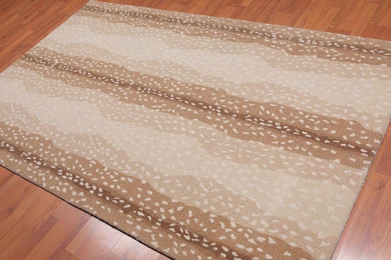 Handmade Wool Rug with Subtle Antelope Print
