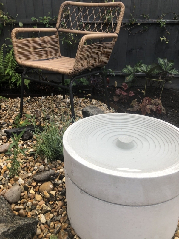 Minimalist Modern Concrete Bird Bath Design