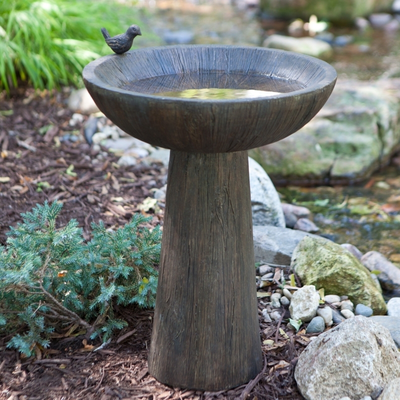 Modern Rustic Sierra Bird Bath for Natural Gardens