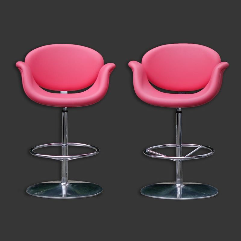 Pair of Fuchsia Pink Artifort Tulip Bar Stools