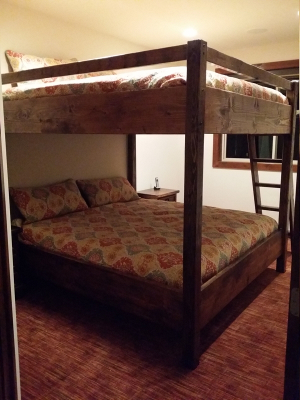 Rustic Full Over King Size Wooden Bunk Bed Design