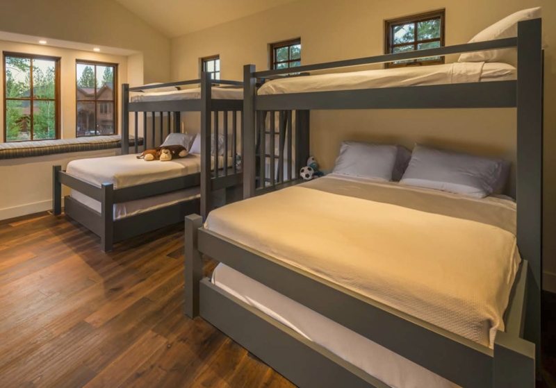 Rustic Multi-Level Twin Bunk Beds with King and Queen Sizes