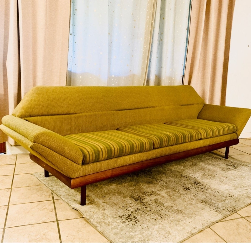 Vintage 1950s Mid-Century Modern Retro Sofa
