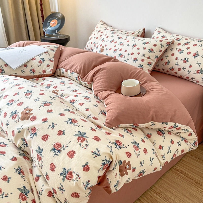 Vintage Floral Red Roses and Teddy Bear Bedding Set