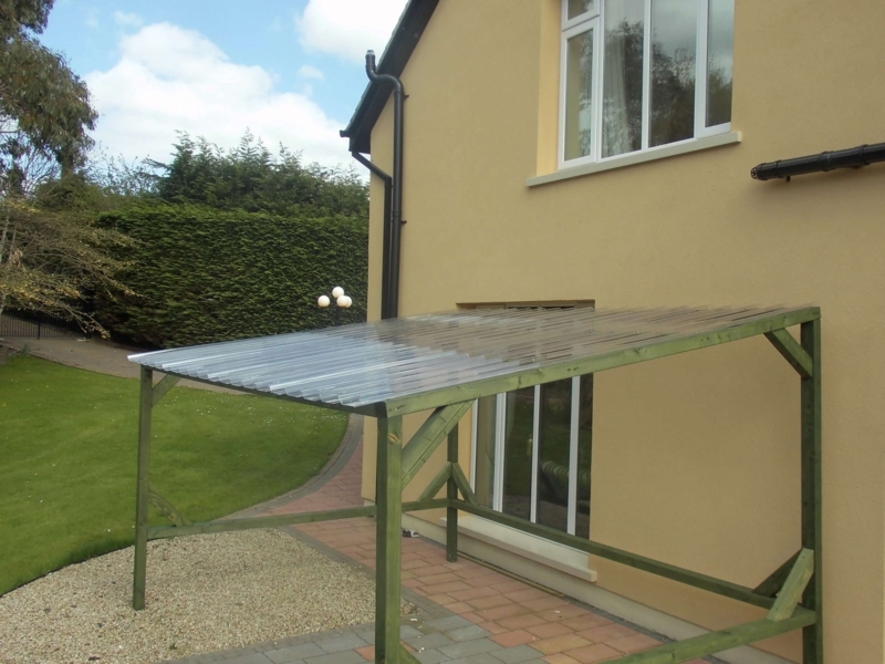 Clear Polycarbonate Pergola Roofing for Outdoor Spaces