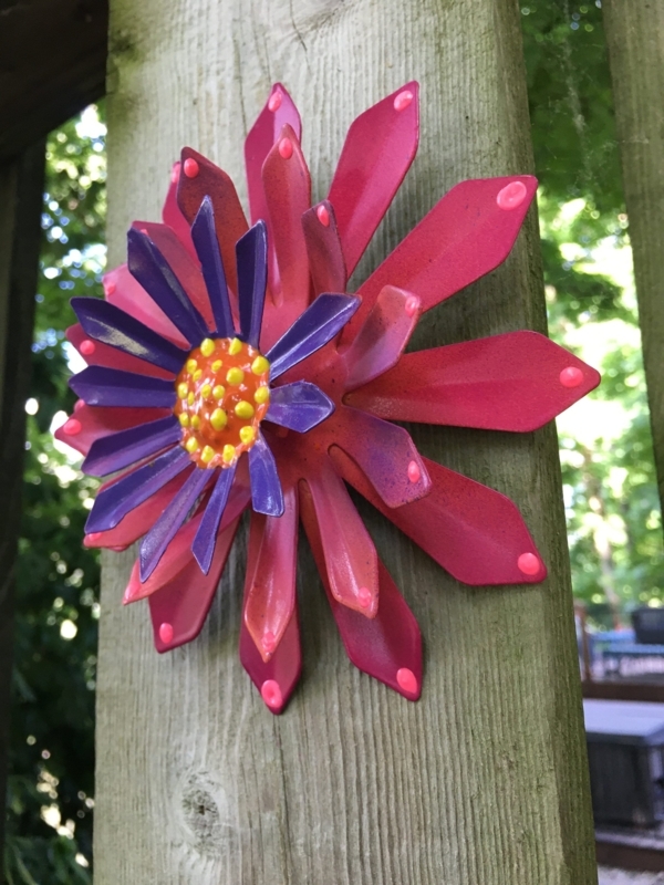 Colorful Metal Garden Flower Wall Decor