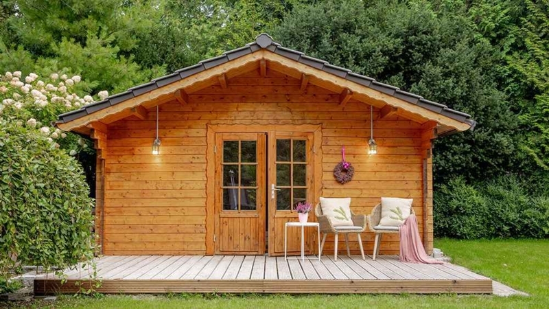 Cozy Air-Conditioned Wooden Backyard Shed