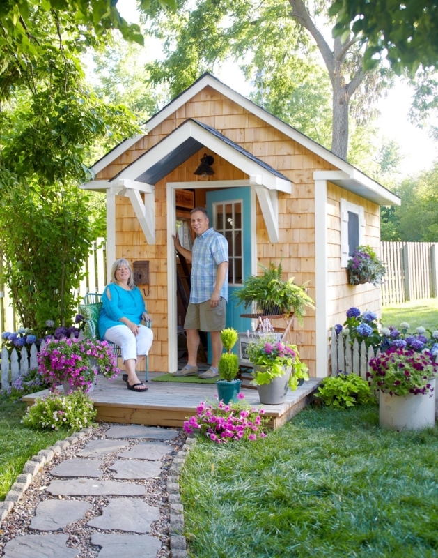 Cozy Backyard She Shed with Bathroom and Garden