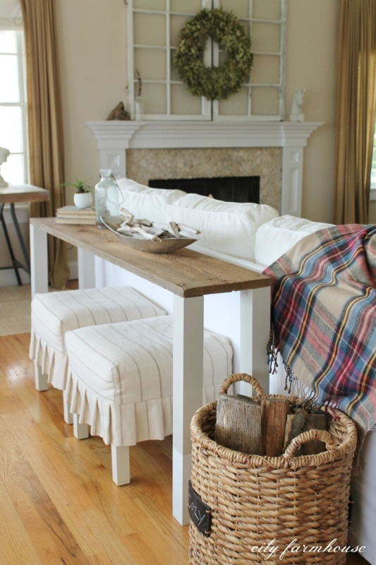 Cozy Farmhouse Sofa Table with Rustic Decor
