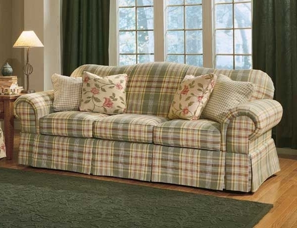 Cozy Plaid Country Sofa with Floral Accents