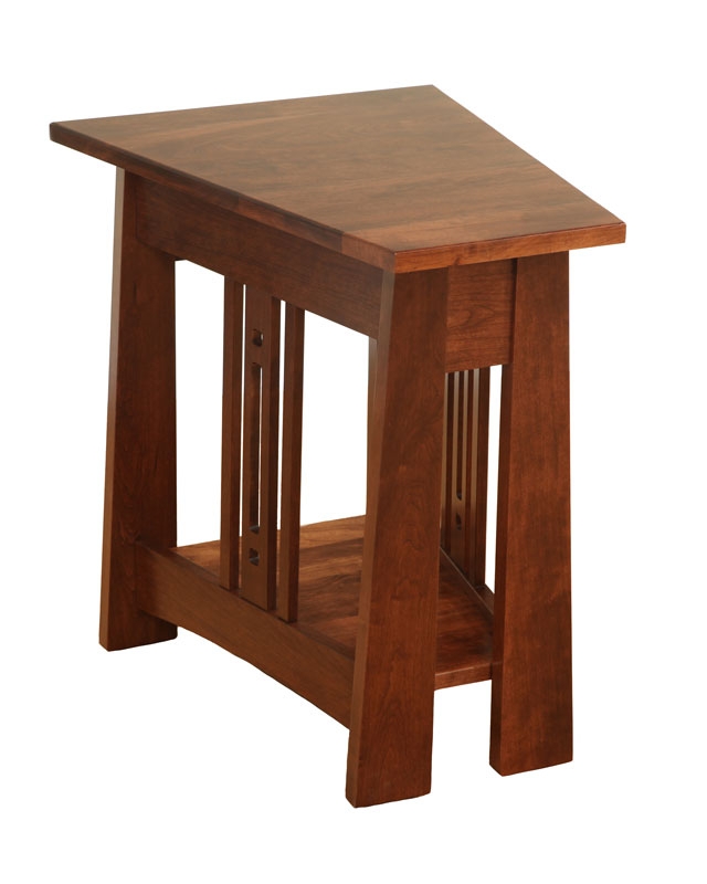 Craftsman Style Aspen Wedge End Table in Warm Wood