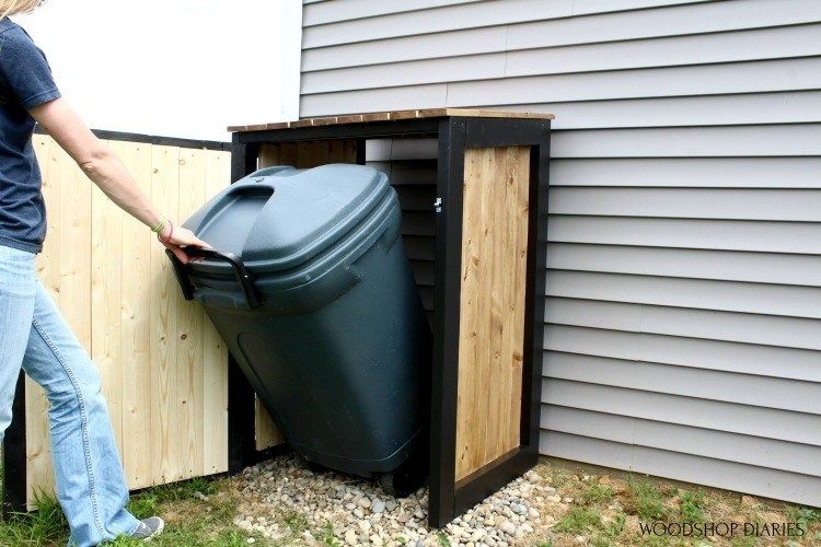 Outdoor Trash Bin Covers