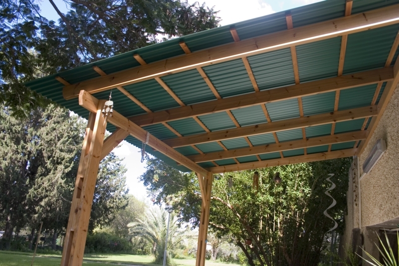 Durable Polycarbonate Roofed Wooden Pergola Design