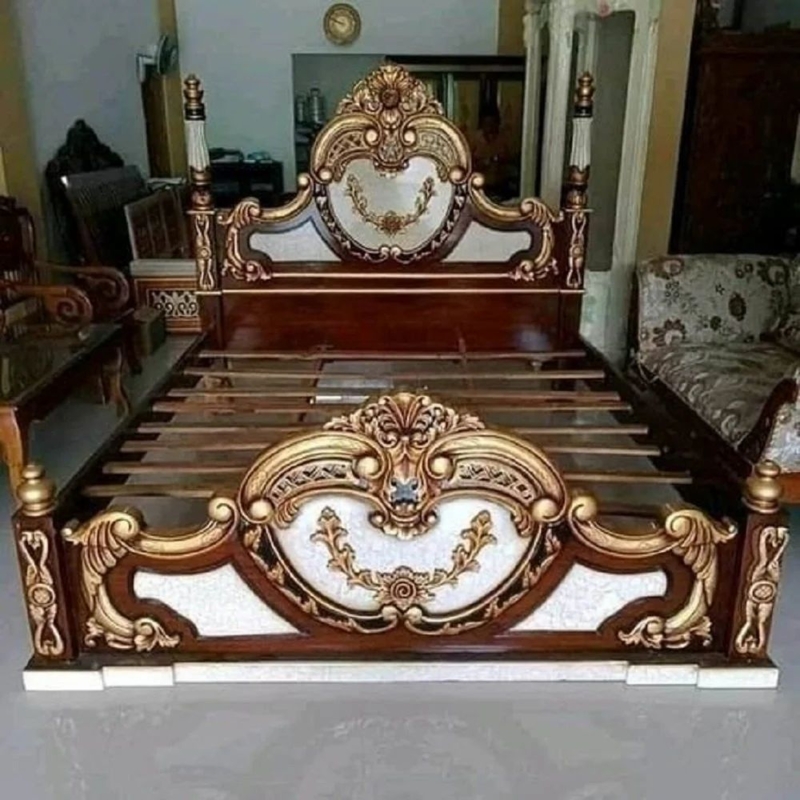 Elegant Carved King Size Royal Bed Frame