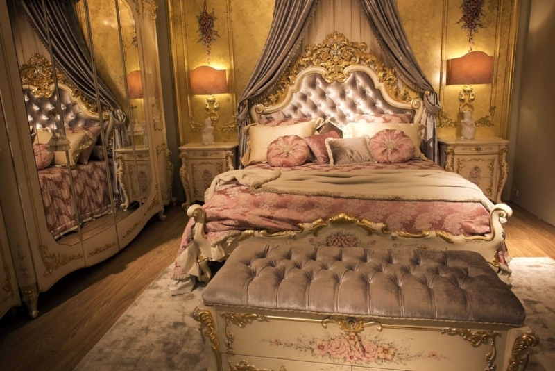 Elegant Royal Bedroom with Lavish Bed Design