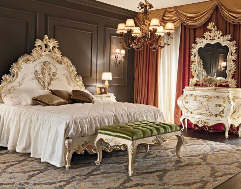 Elegant Royal Bedroom with Ornate Furniture