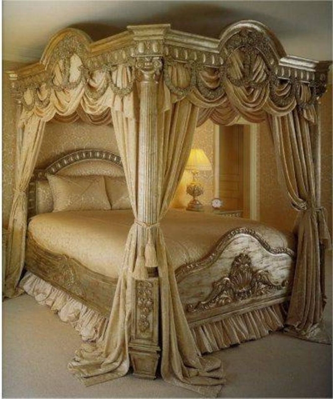 Elegant Royal Golden Cleopatra Canopy Bed Design