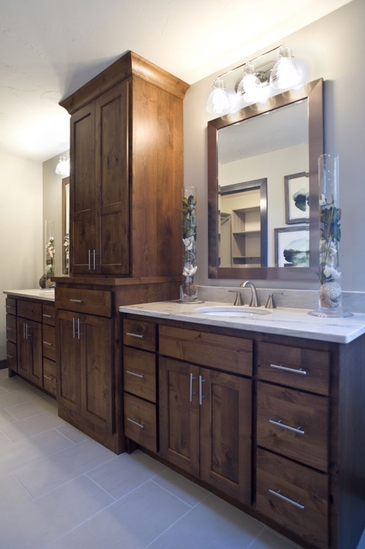 Elegant Wooden Bathroom Vanities with Linen Cabinets