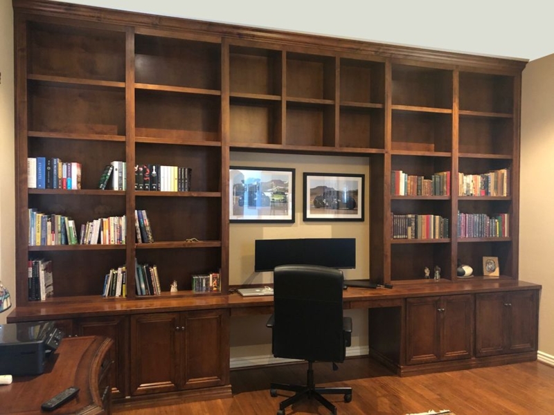 Elegant Wooden Wall Bookshelves with Built-in Desk