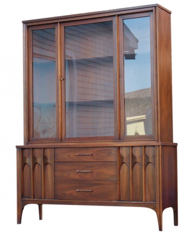 Kent Coffey Mid Century Modern Walnut China Cabinet