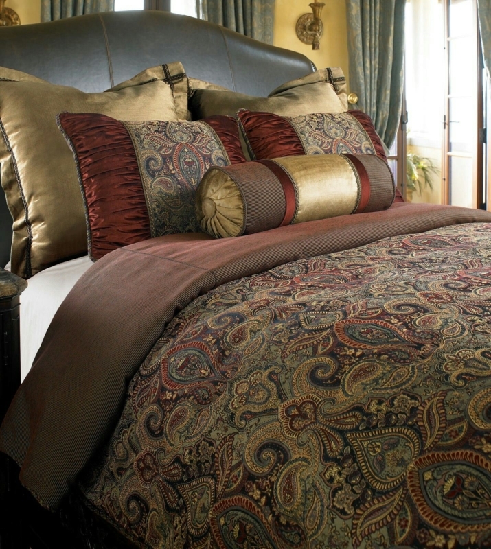 Luxurious Masculine Paisley Bedding Set with Earth Tones