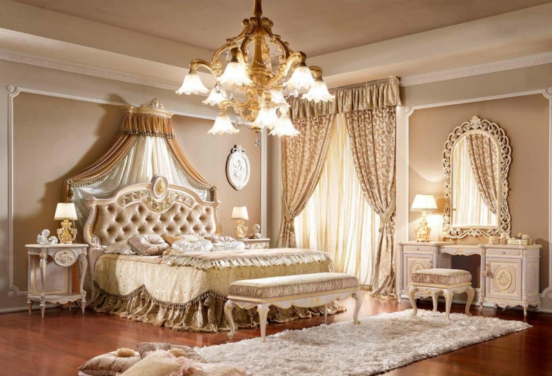 Luxurious Royal Bedroom with Elegant Vintage Decor