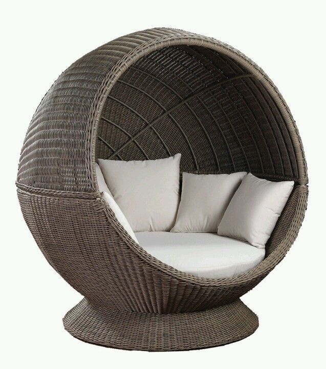 Luxury Outdoor Cocoon Hanging Chair with Cushions