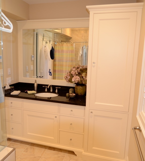 Maple vanity with linen tower