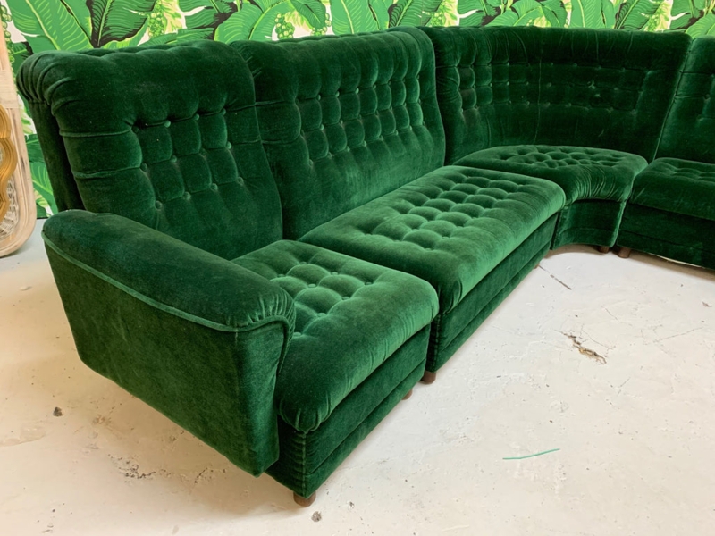 Mid Century Emerald Green Velvet Tufted Sectional Sofa