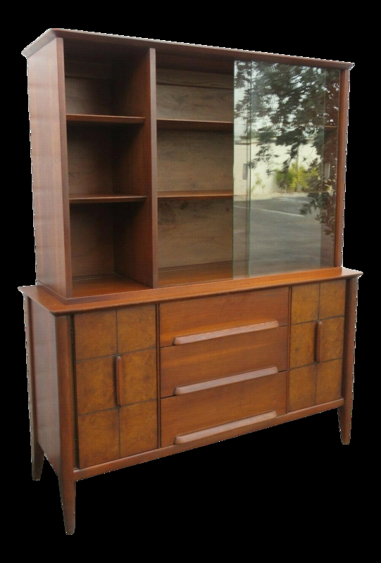 Mid Century Modern Stanley China Cabinet with Glass Doors