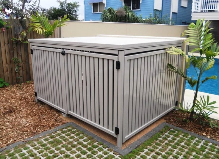 Modern Aluminium Slatted Pool Equipment Enclosure
