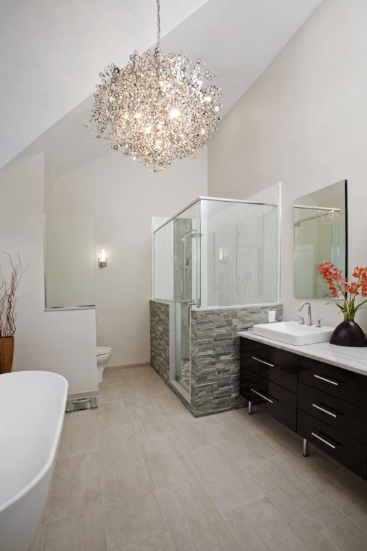 Modern Bathroom with Vaulted Ceiling and Statement Chandelier