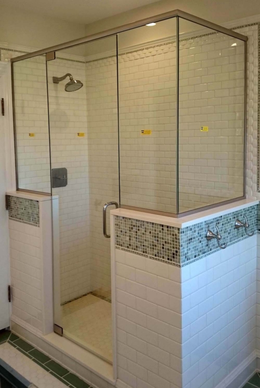 Modern Frameless Glass Shower Doors with Mosaic Tile