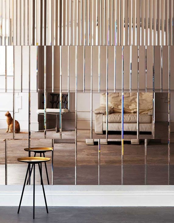 Modern Interior with Reflective Partition Design