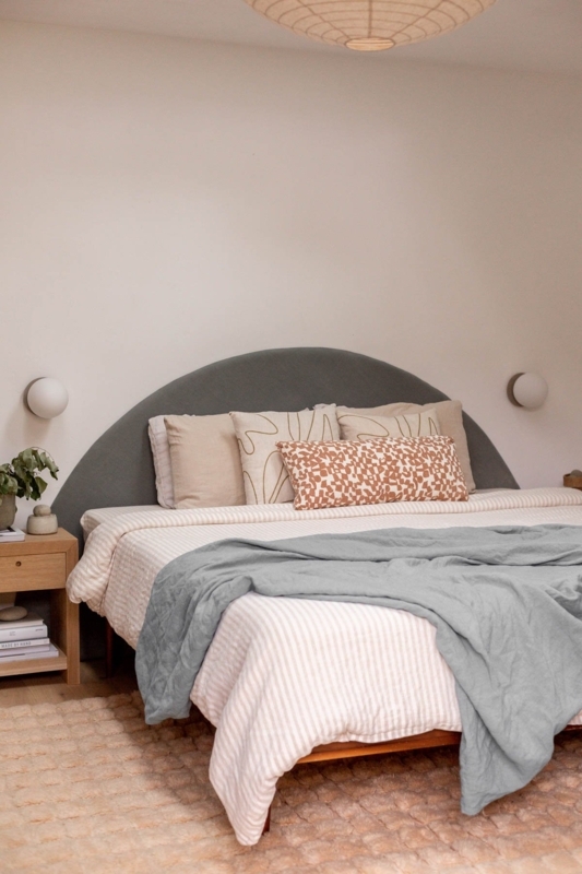 Modern Round Headboard DIY Bedroom Design