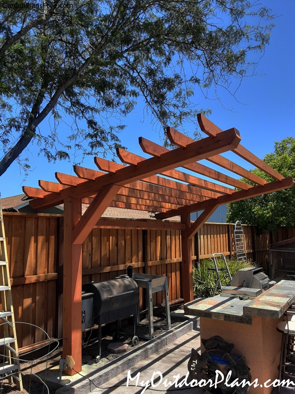 Modern Wooden Cantilever Pergola for Outdoor Spaces