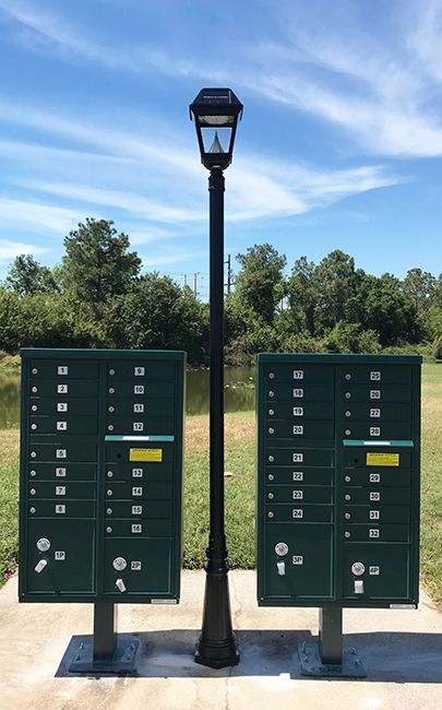 Outdoor Cluster Mailbox Units with Solar Lighting