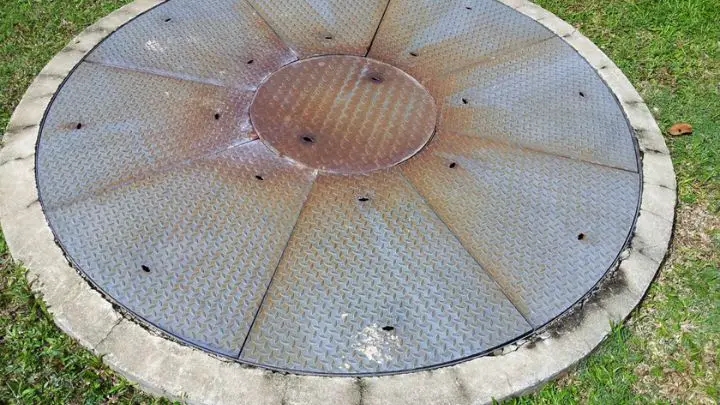 Rustic Metal Septic Tank Cover Design
