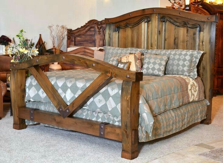 Rustic Western Wooden Bed Frame with Classic Design