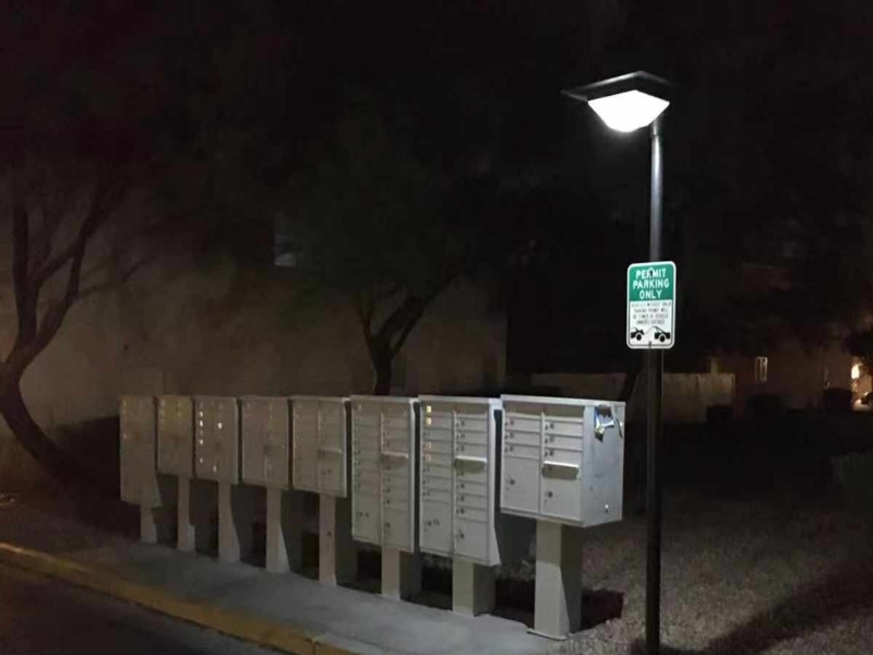 Solar-Powered Park and Mailbox Outdoor Lighting