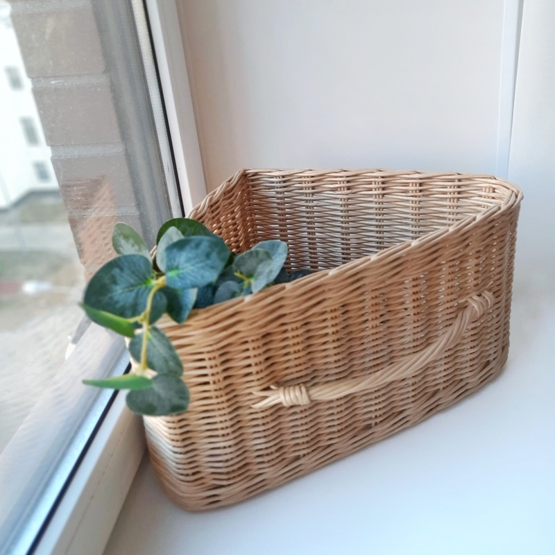 Triangle Corner Wicker Basket with Handle