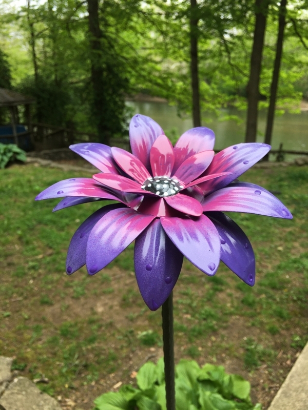 Vibrant Purple and Pink Metal Flower Garden Stake