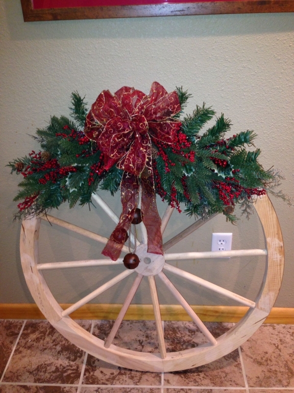 Western Wagon Wheel Christmas Holiday Decoration
