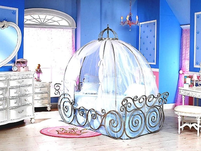 Whimsical Cinderella Carriage Bed for Girls' Bedrooms