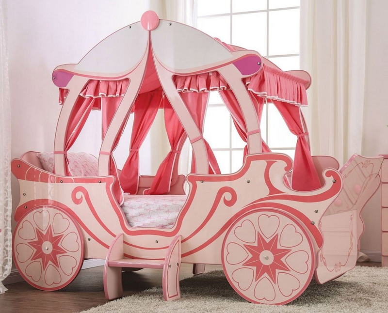 Whimsical Pink Princess Carriage Bed for Kids’ Bedrooms