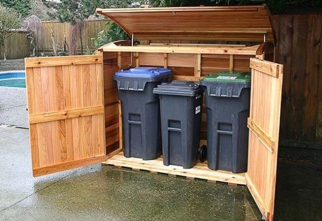 Wooden Outdoor Trash Can Storage Shed with Lid