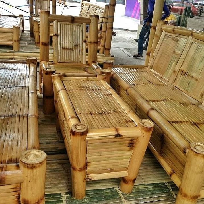 Bamboo sala set em 2022 | Sala de relaxamento, Mveis de bambu ...