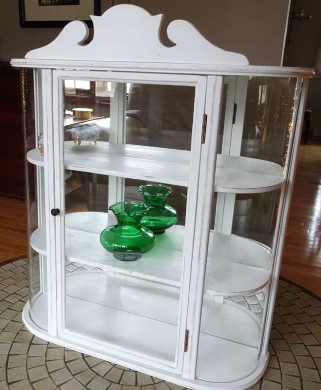 Best 25+ Small curio cabinet ideas on Pinterest | Painted curio ...