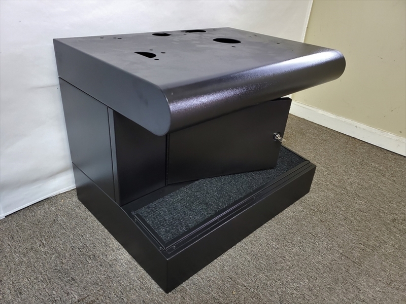 BLACK FOOTREST METAL BULL NOSE SLOT MACHINE STAND - BASE WITH KEYED ...