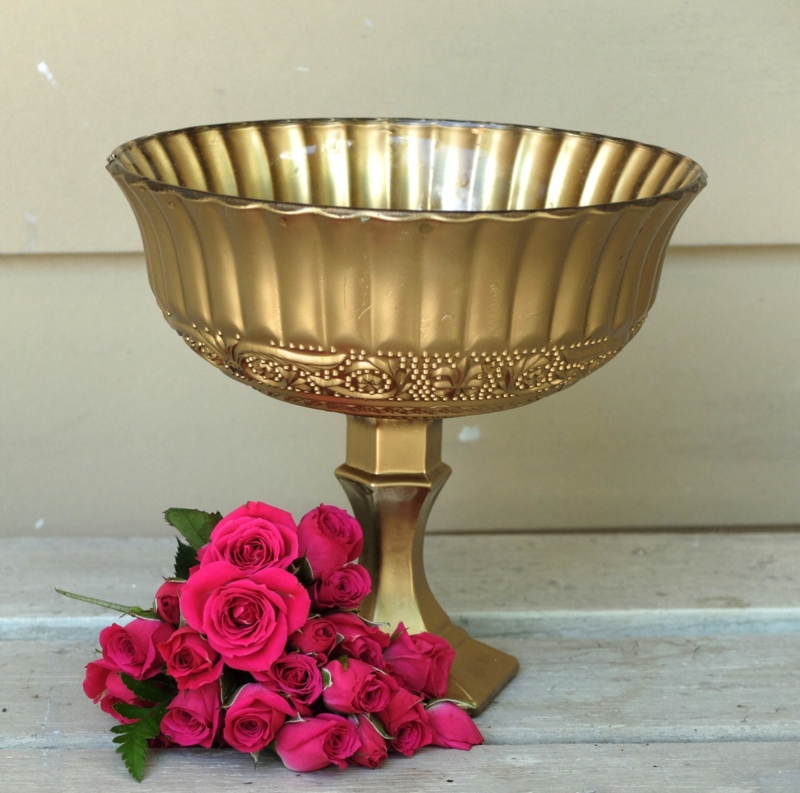 Champagne Gold Pedestal Vase with Pink Roses